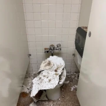 Mice, a Caved-In Ceiling, and Cloudy Water: The GSA’s New Office Is Falling Apart
